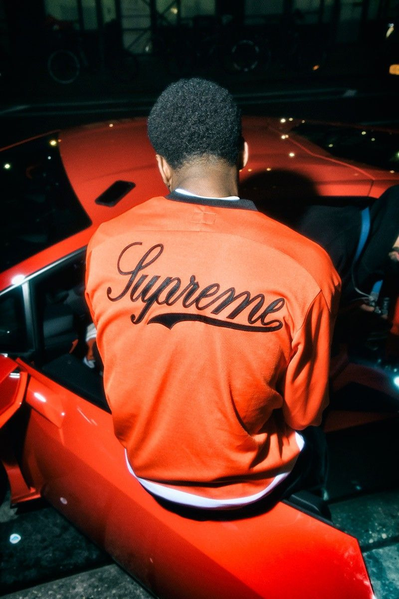 Supreme x Lamborghini İşbirliğine İlk Bakış