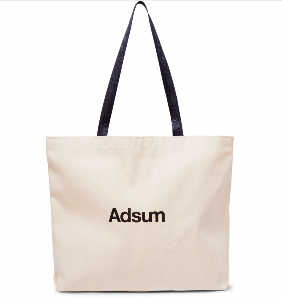 Alışverişlerinizin Vazgeçilmezi: Tote Bag Alışverişlerinizin Vazgeçilmezi: Tote Bag