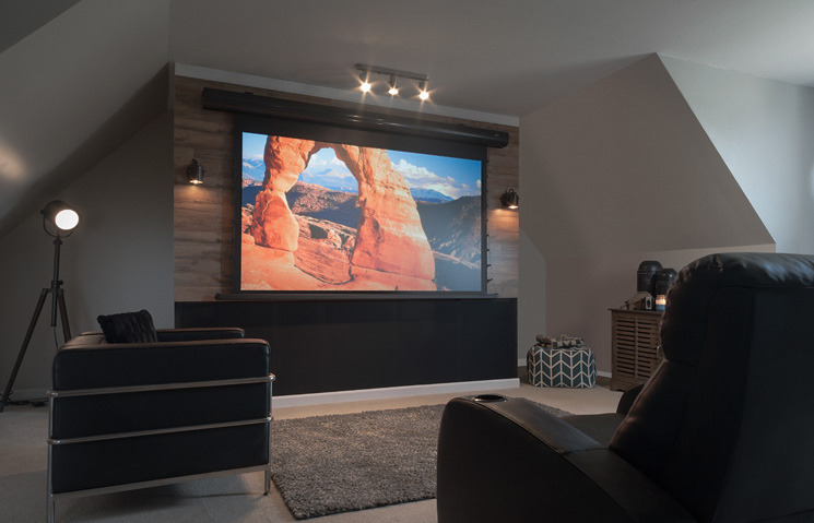 #GQEvde: Oturma Odanızı Sinema Salonuna Dönüştürmenin 5 Yolu