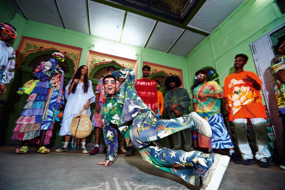 Loewe’den Yeni Paula’s Ibiza Koleksiyonu