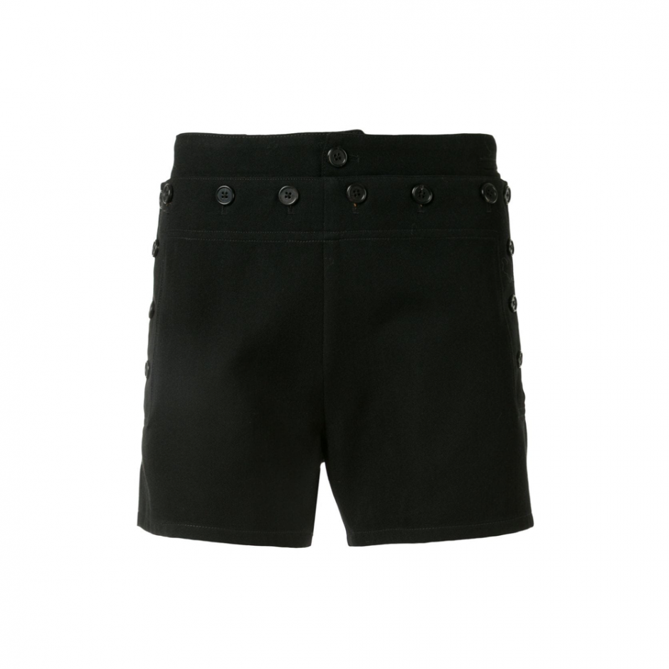 Stil Sahibi Erkeklerin Tercihi Tasarım Şortlar