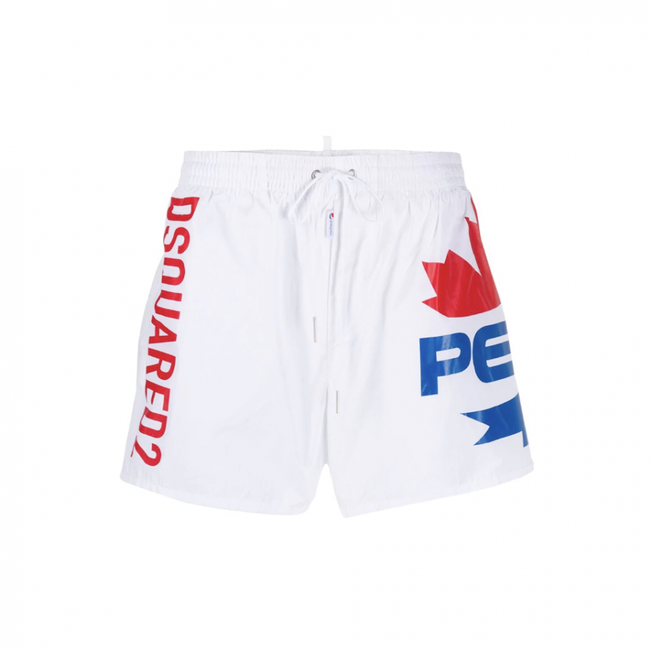 Plaj Çantanızda Bulunması Gerekenler