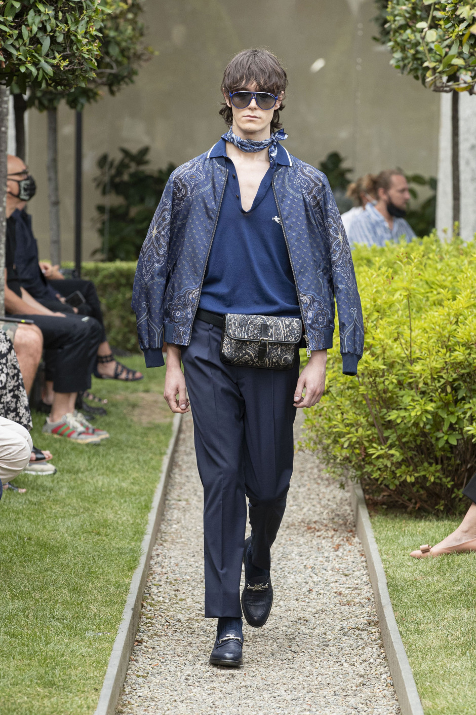 Etro: İflah Olmaz İyimser & Gelenekçi