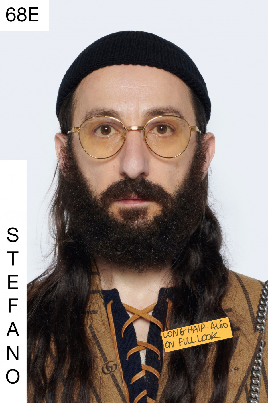 Moda Sadece Şov Yapmaya Karar Verdiğimiz Şey Mi?