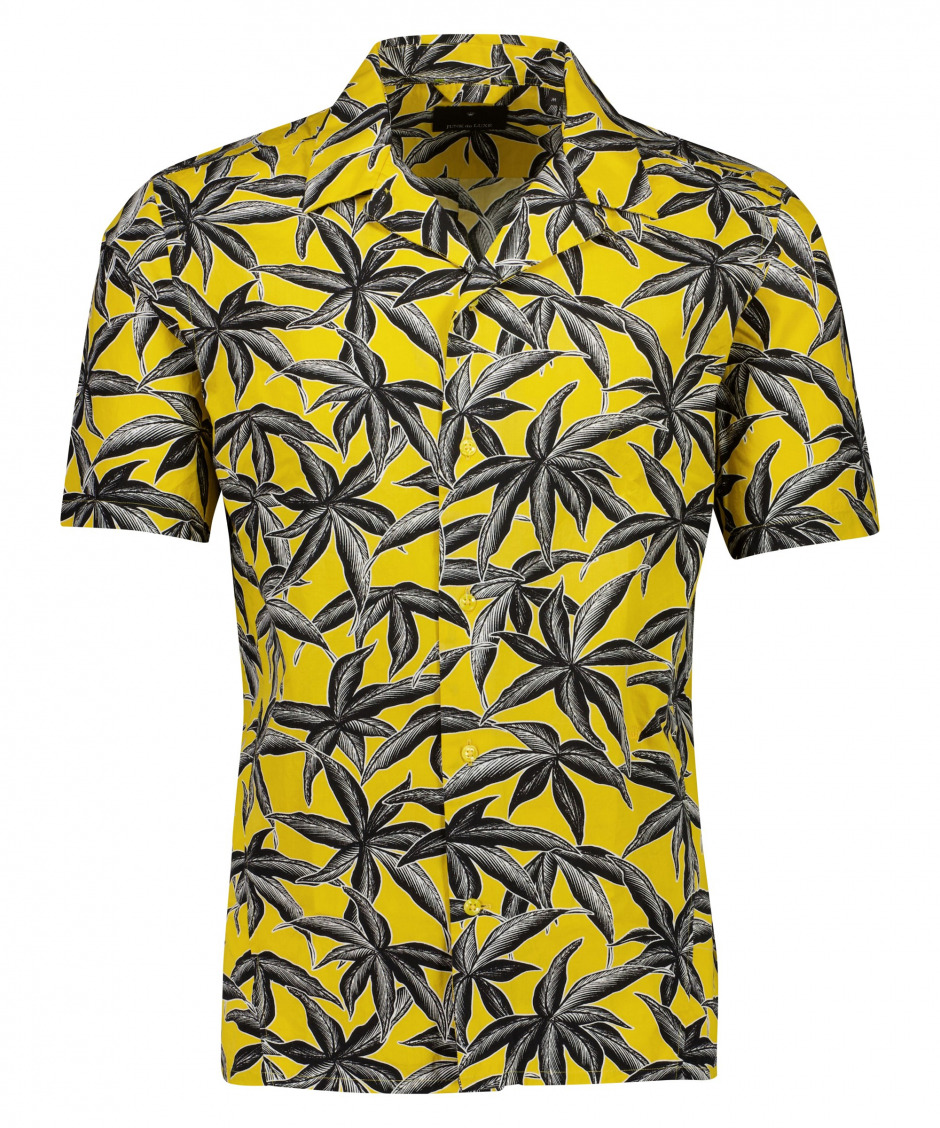 Kısa Kollu Gömlekler: Yazın Eğlenceli Stil Parçası Kısa Kollu Gömlekler: Yazın Eğlenceli Stil Parçası