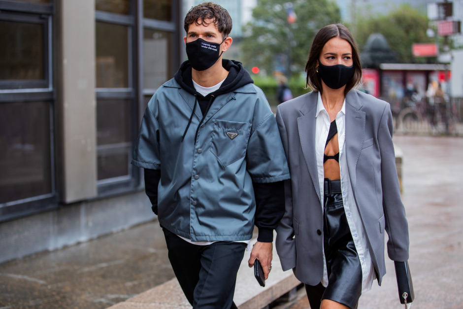 Sokak Stili: 2021 İlkbahar/Yaz Paris Sokak Stili: 2021 İlkbahar/Yaz Paris