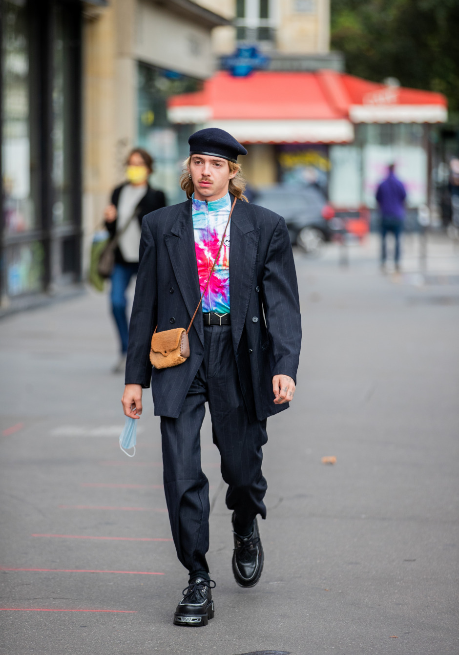 Sokak Stili: 2021 İlkbahar/Yaz Paris Sokak Stili: 2021 İlkbahar/Yaz Paris