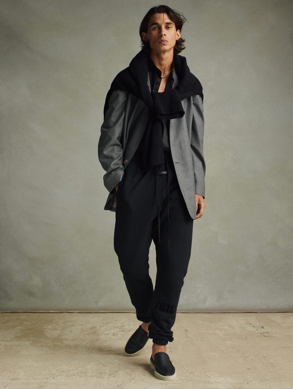 Erkek Giyiminde Çabasız Şıklığın Modern Kahramanı: Jerry Lorenzo