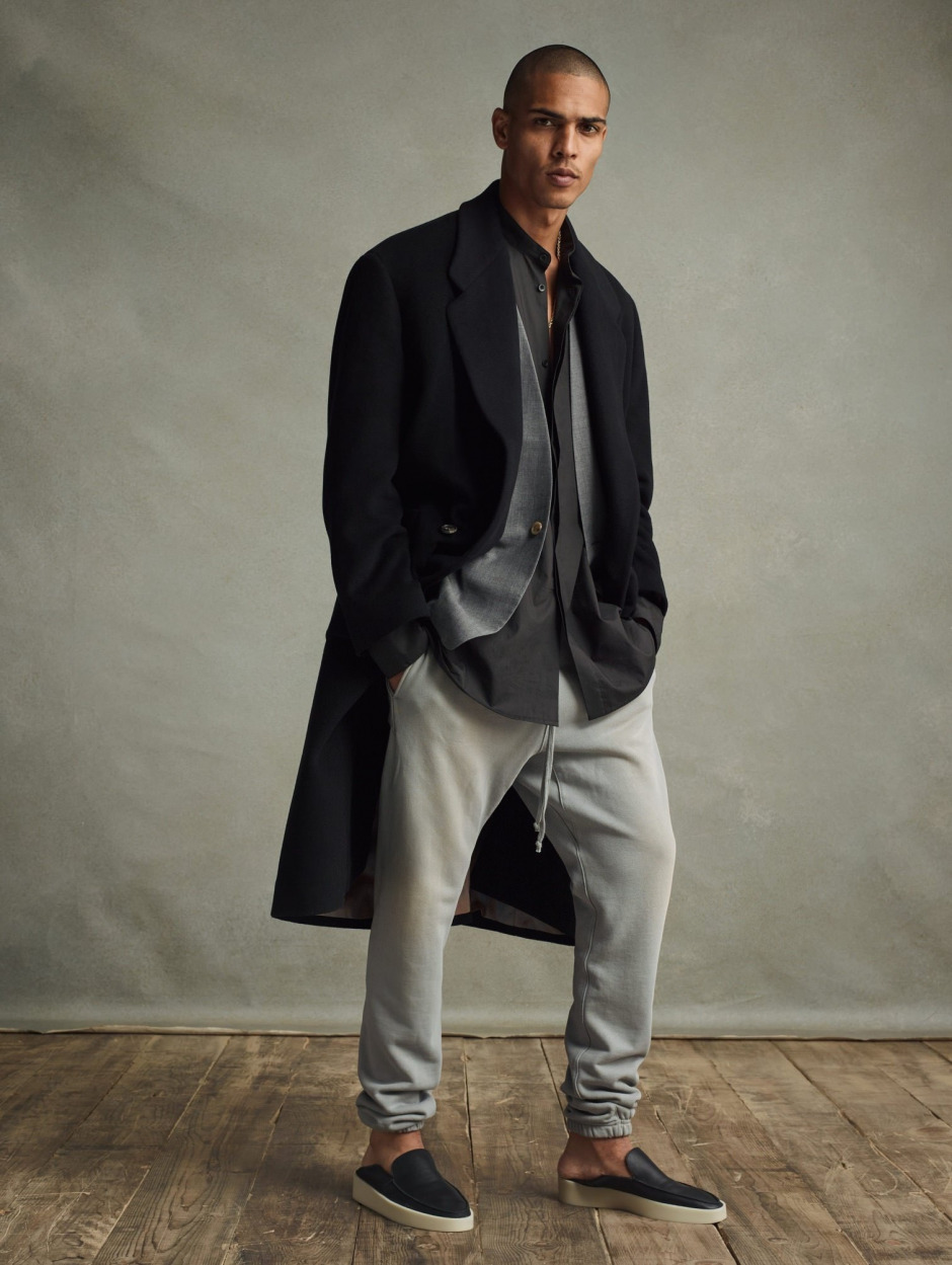 Erkek Giyiminde Çabasız Şıklığın Modern Kahramanı: Jerry Lorenzo