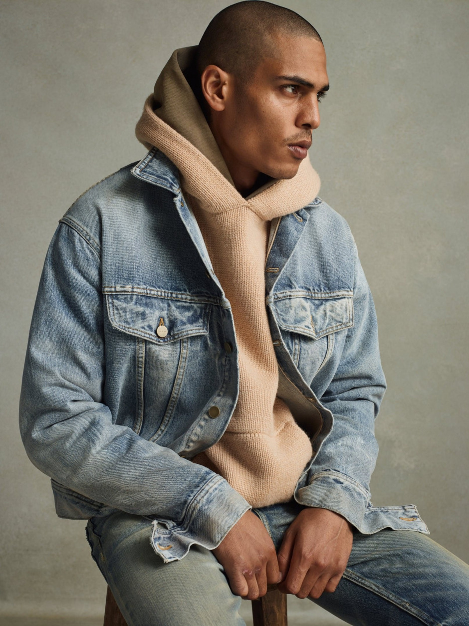 Erkek Giyiminde Çabasız Şıklığın Modern Kahramanı: Jerry Lorenzo