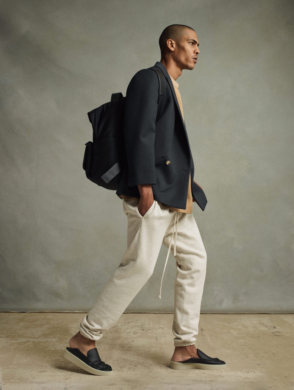 Erkek Giyiminde Çabasız Şıklığın Modern Kahramanı: Jerry Lorenzo