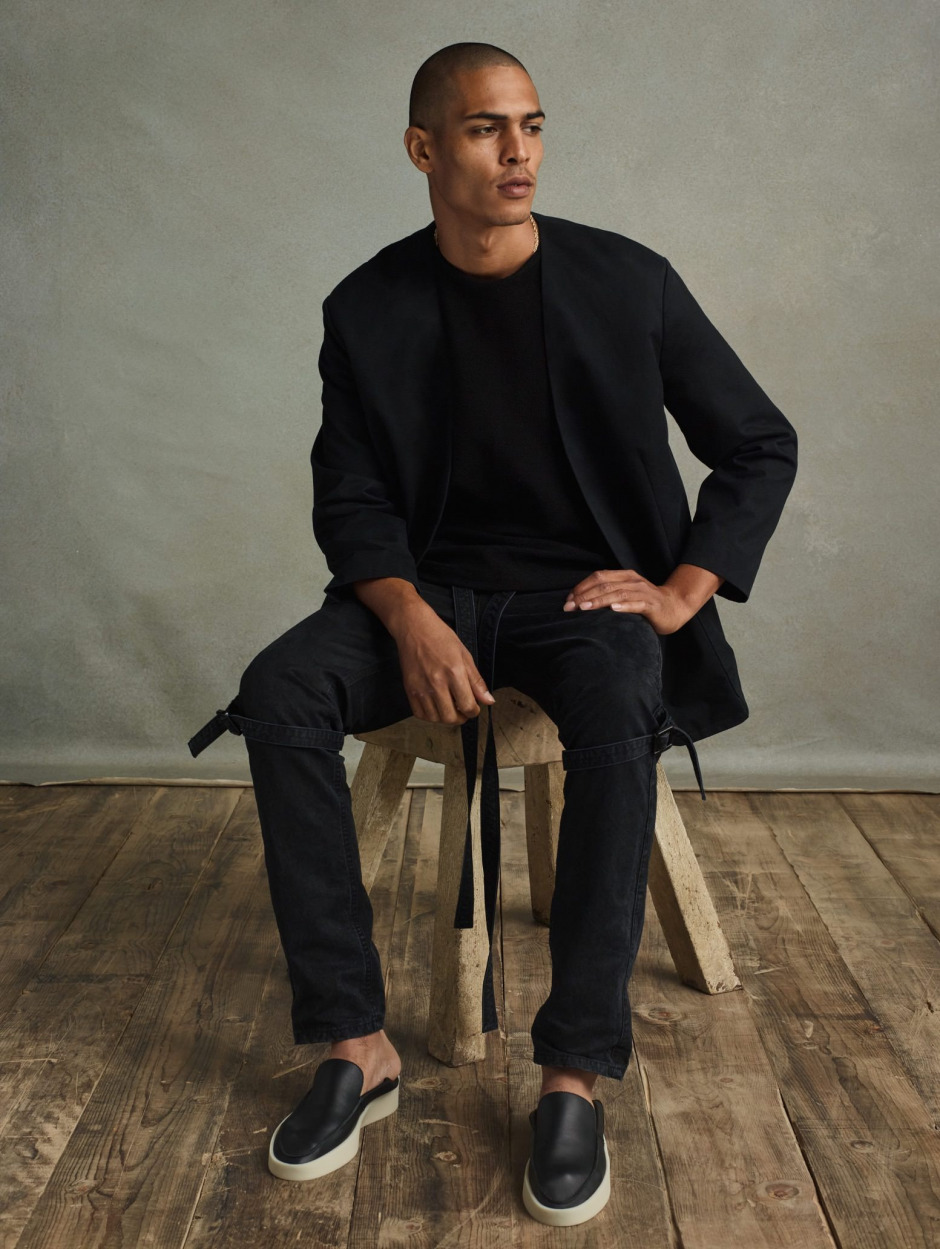 Erkek Giyiminde Çabasız Şıklığın Modern Kahramanı: Jerry Lorenzo