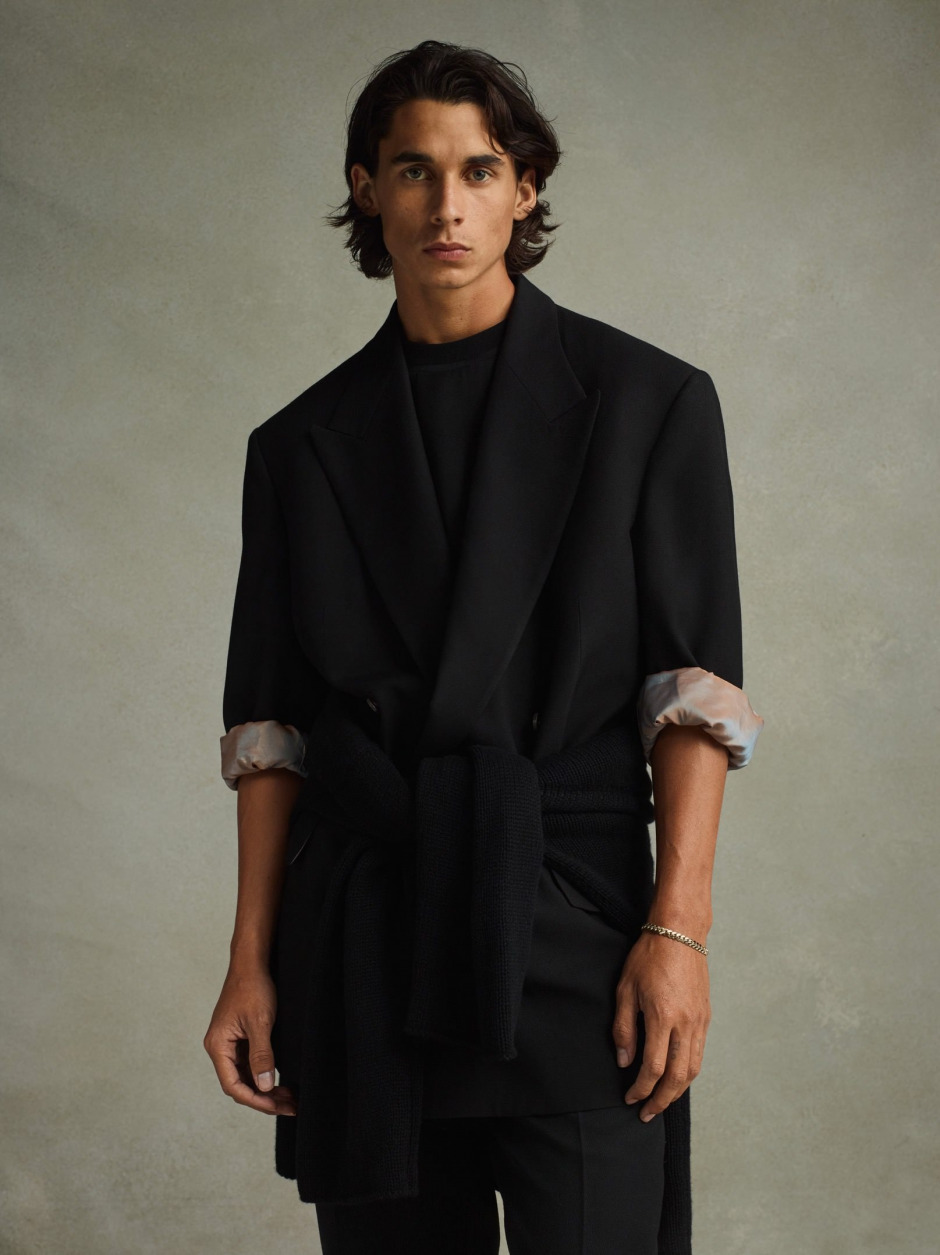 Erkek Giyiminde Çabasız Şıklığın Modern Kahramanı: Jerry Lorenzo