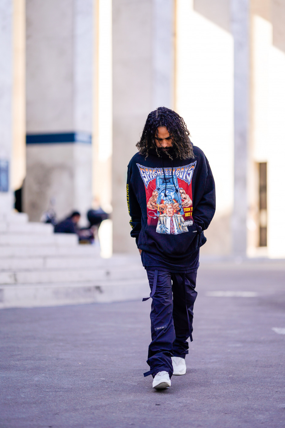 Erkek Giyiminde Çabasız Şıklığın Modern Kahramanı: Jerry Lorenzo