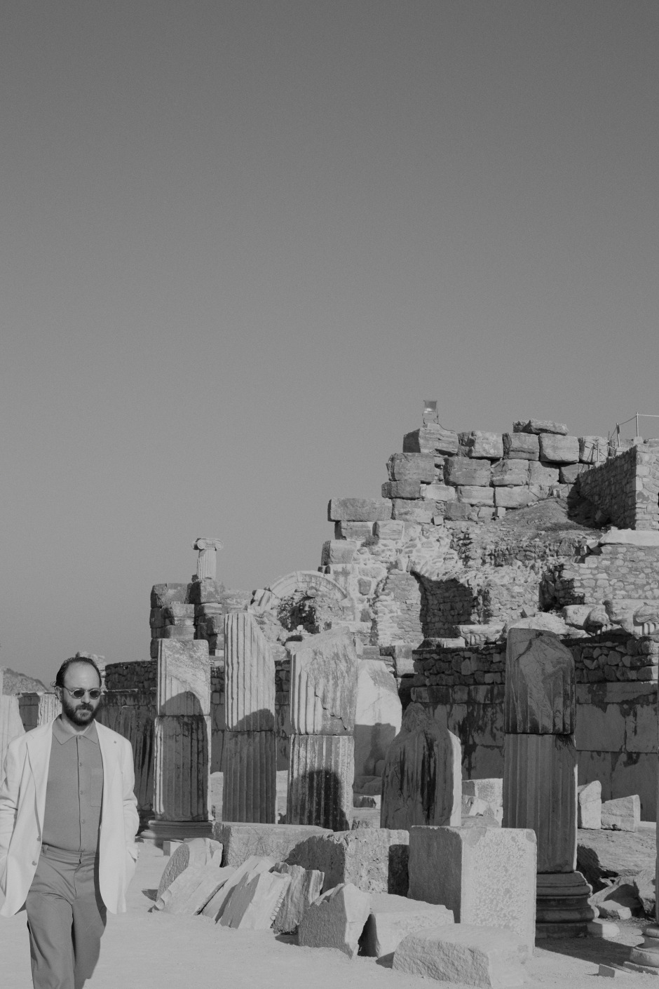 Yeni Kökler: Efes / Müzik ve Estetik Dolu Bir Hayalin Peşinde