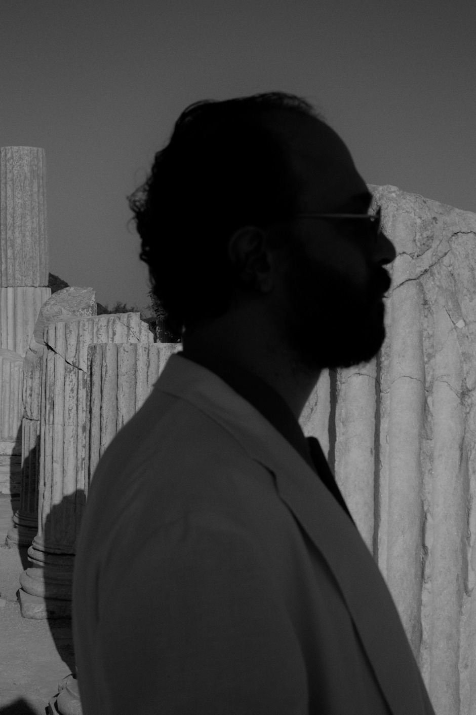 Yeni Kökler: Efes / Müzik ve Estetik Dolu Bir Hayalin Peşinde