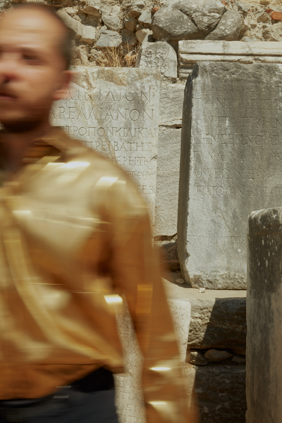 Yeni Kökler: Efes / Müzik ve Estetik Dolu Bir Hayalin Peşinde