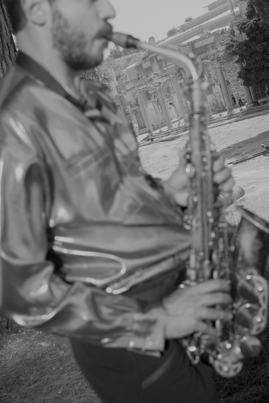 Yeni Kökler: Efes / Müzik ve Estetik Dolu Bir Hayalin Peşinde