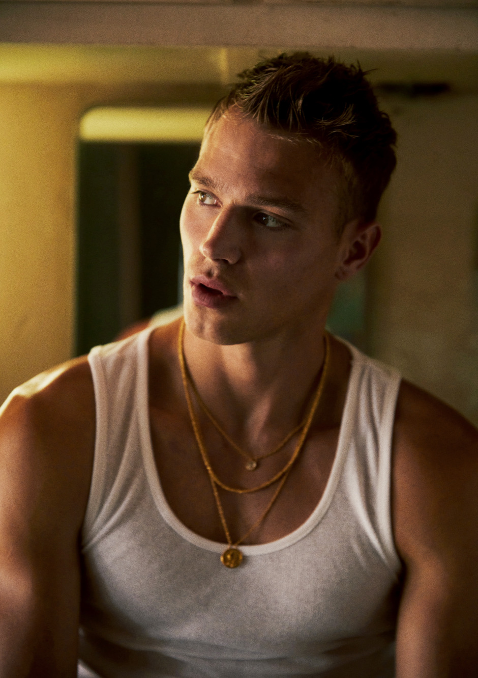 Kapak: Matthew Noszka ‘’Var Gücümle Çalışmazsam Bir Başkasının Yapacağını Biliyorum.’’