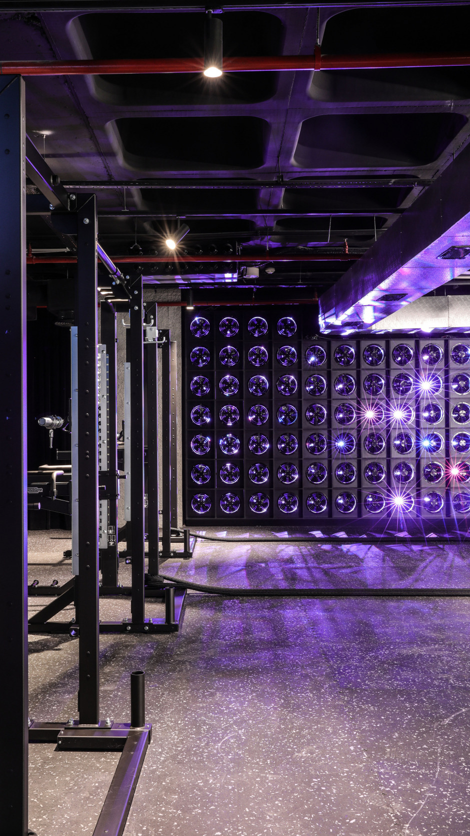 Gece Kulübü Atmosferinde Spor Deneyimi