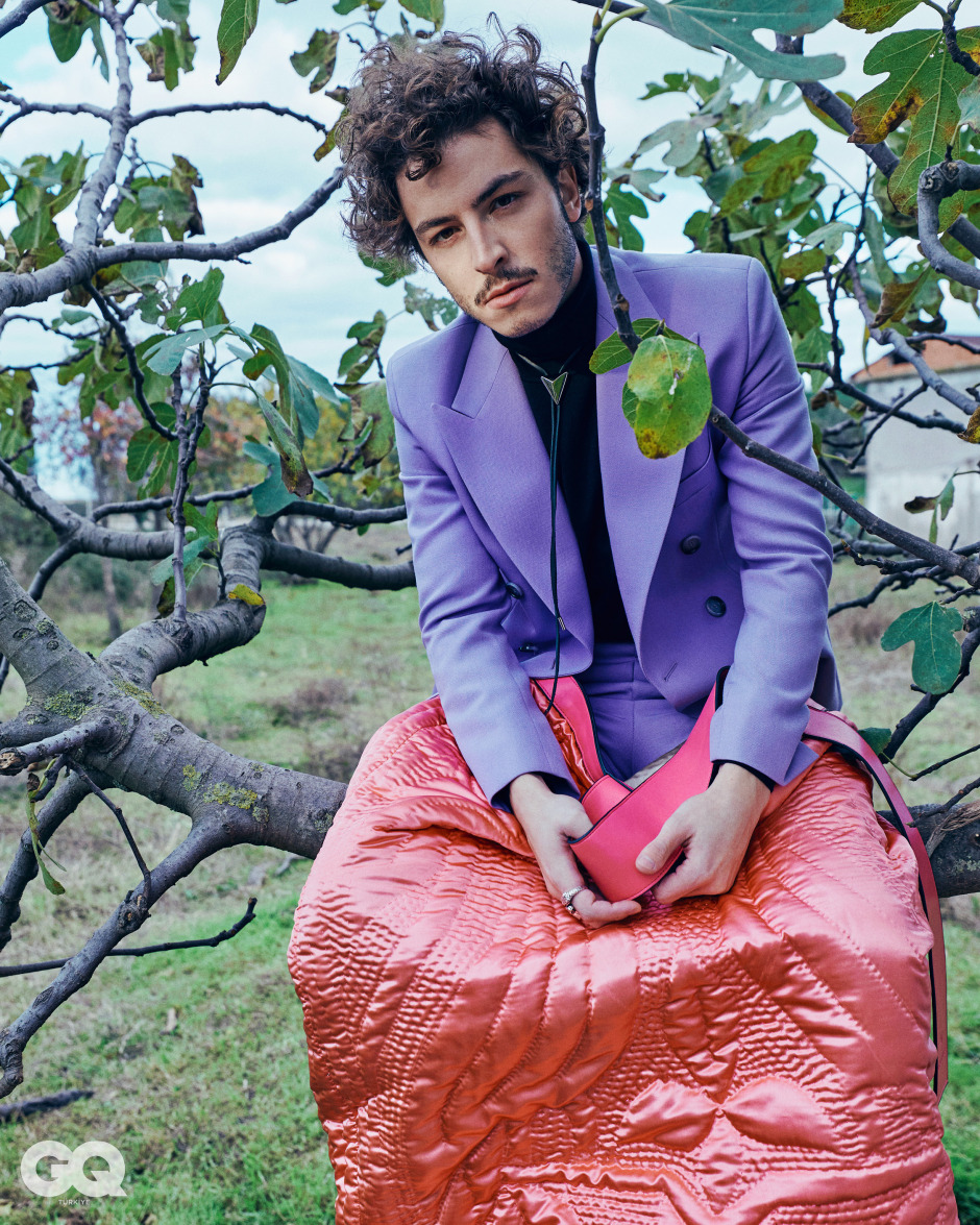 Boran Kuzum: Özgün Bir Hikaye Anlatıcısı