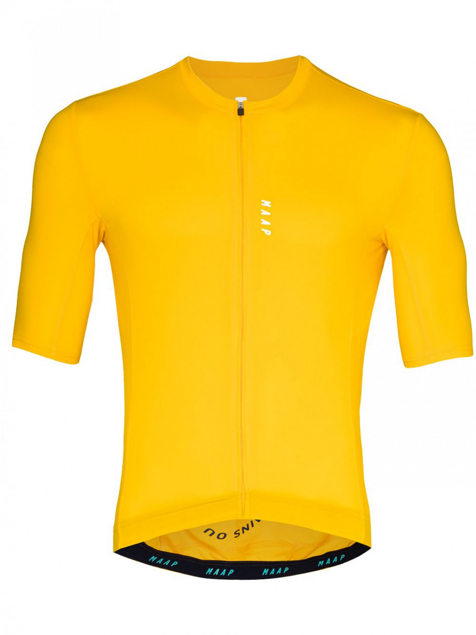 Yaza Hazırlık İçin 10 Spor Ürünü Yaza Hazırlık İçin 10 Spor Ürünü