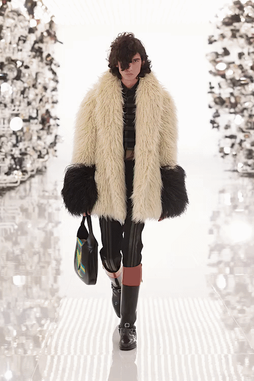 Gucci X Balenciaga Moda Dünyasını Nasıl Hackledi?