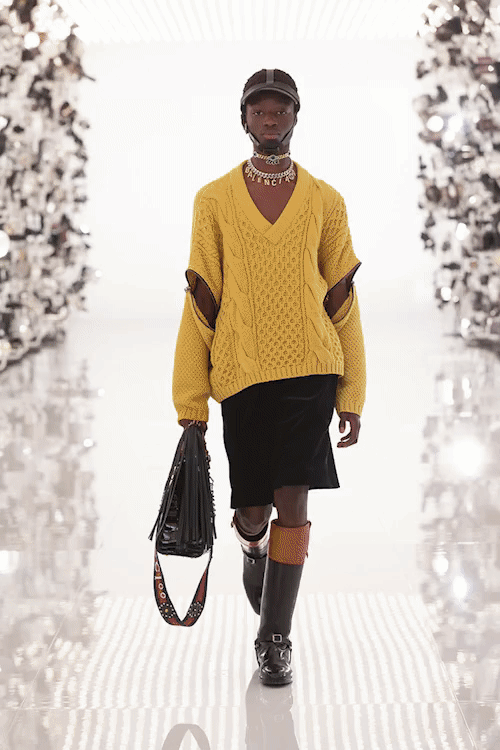 Gucci X Balenciaga Moda Dünyasını Nasıl Hackledi?