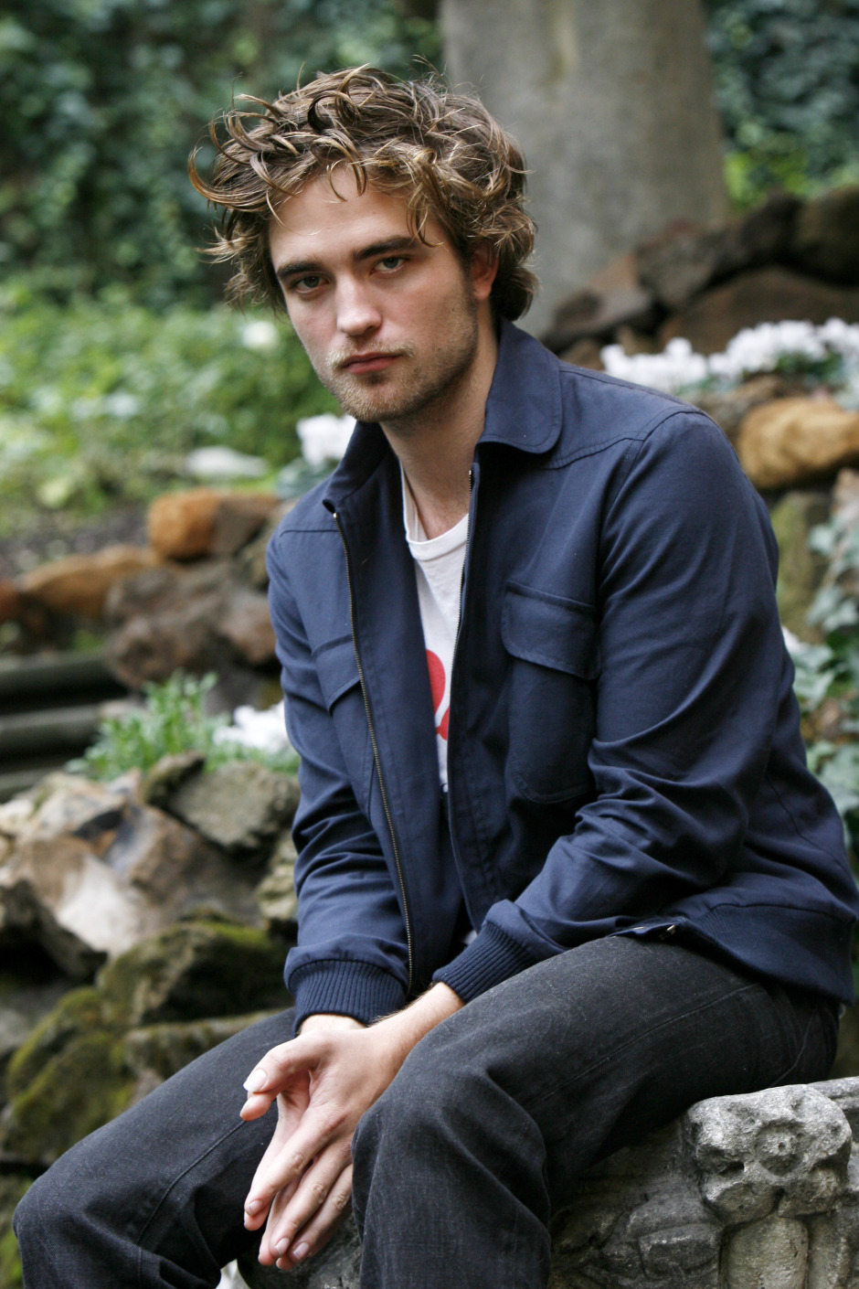 Tek Kişilik Saç Modeli Kataloğu: Robert Pattinson