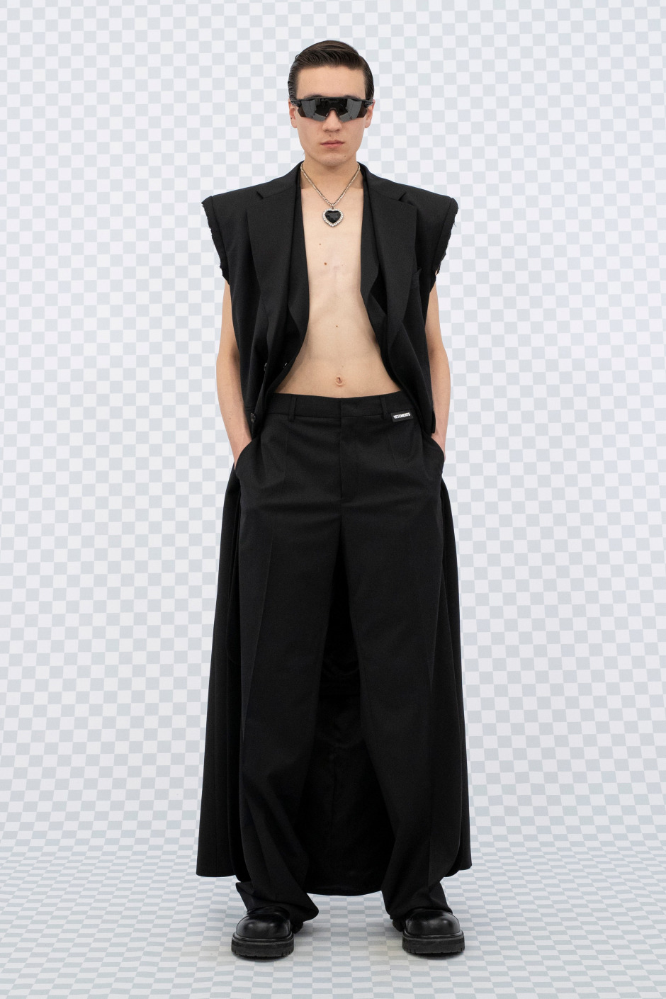 Vetements İlkbahar/Yaz 2022 Koleksiyonu | "Bir Matrix'te mi Yaşıyoruz?"