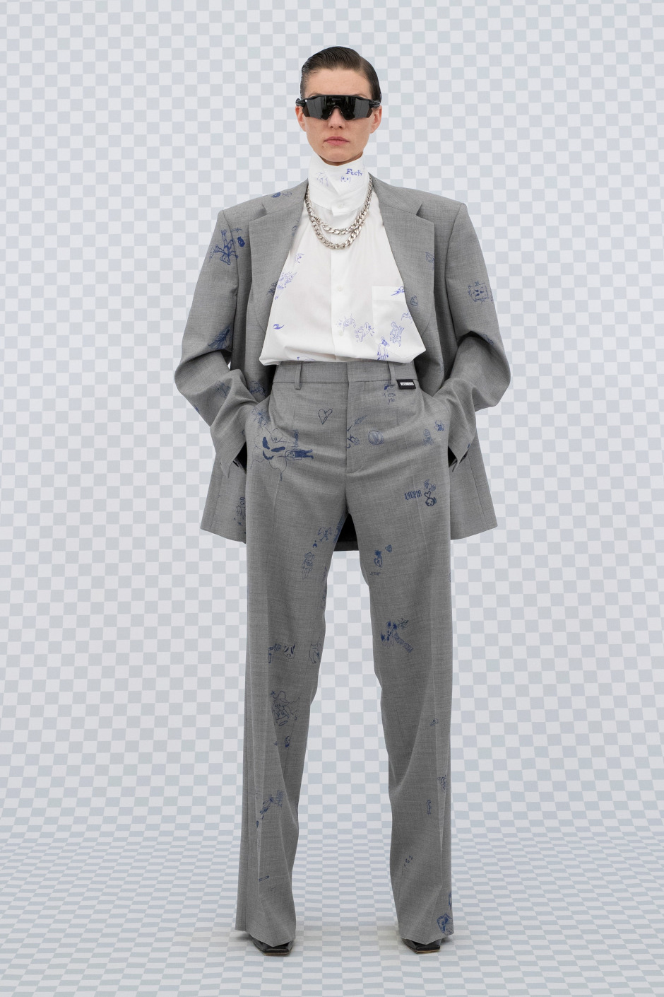 Vetements İlkbahar/Yaz 2022 Koleksiyonu | "Bir Matrix'te mi Yaşıyoruz?"