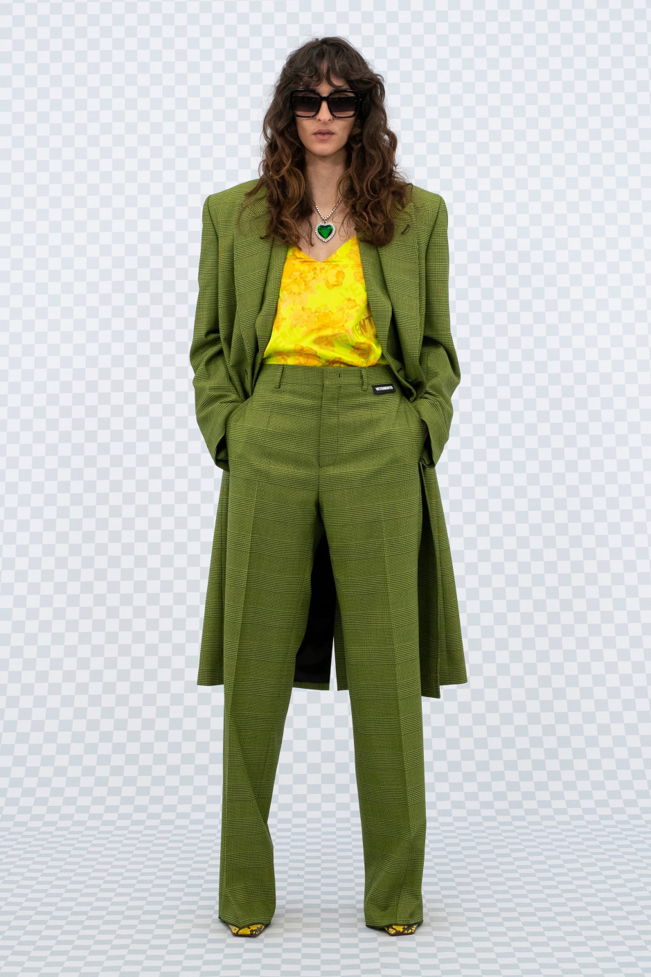 Vetements İlkbahar/Yaz 2022 Koleksiyonu | "Bir Matrix'te mi Yaşıyoruz?"