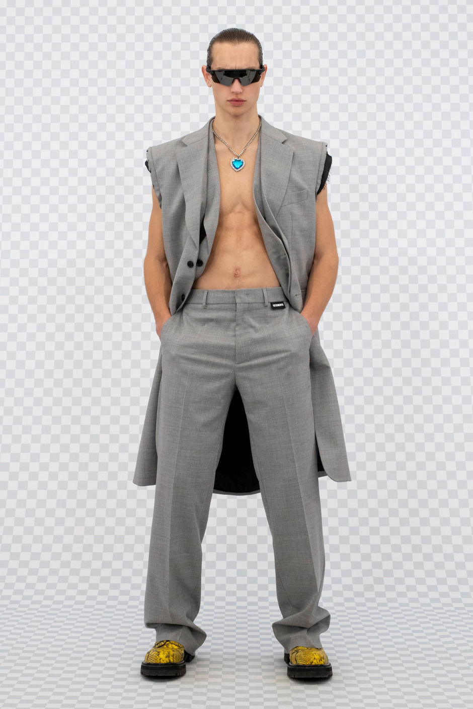 Vetements İlkbahar/Yaz 2022 Koleksiyonu | "Bir Matrix'te mi Yaşıyoruz?"