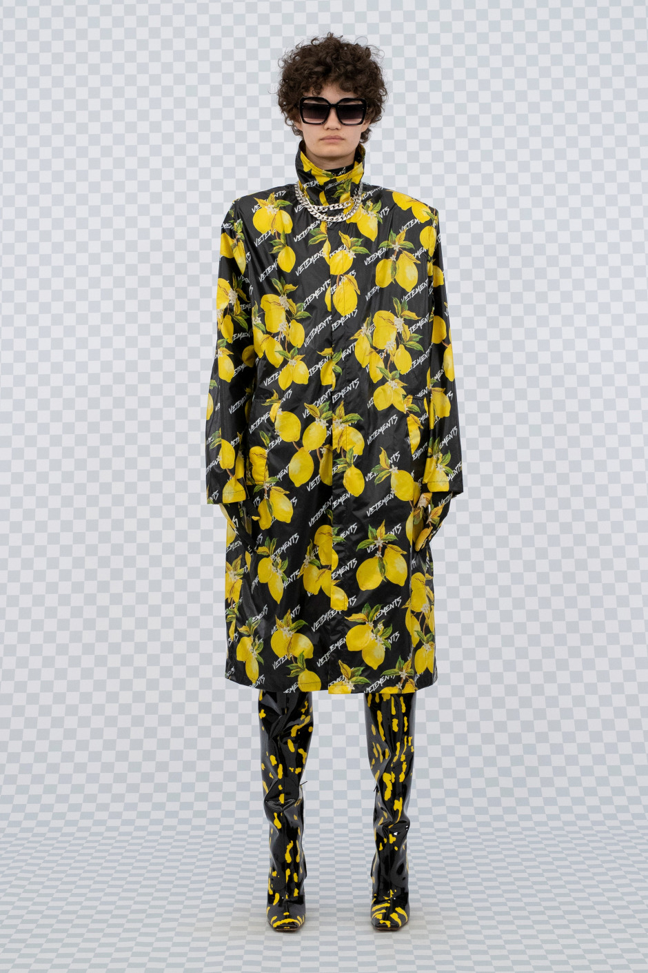 Vetements İlkbahar/Yaz 2022 Koleksiyonu | "Bir Matrix'te mi Yaşıyoruz?"