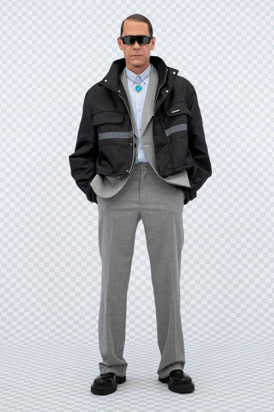 Vetements İlkbahar/Yaz 2022 Koleksiyonu | "Bir Matrix'te mi Yaşıyoruz?"