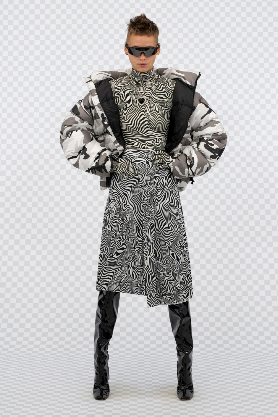 Vetements İlkbahar/Yaz 2022 Koleksiyonu | "Bir Matrix'te mi Yaşıyoruz?"