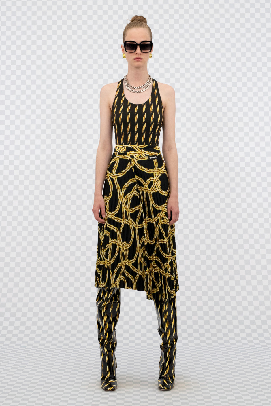 Vetements İlkbahar/Yaz 2022 Koleksiyonu | "Bir Matrix'te mi Yaşıyoruz?"