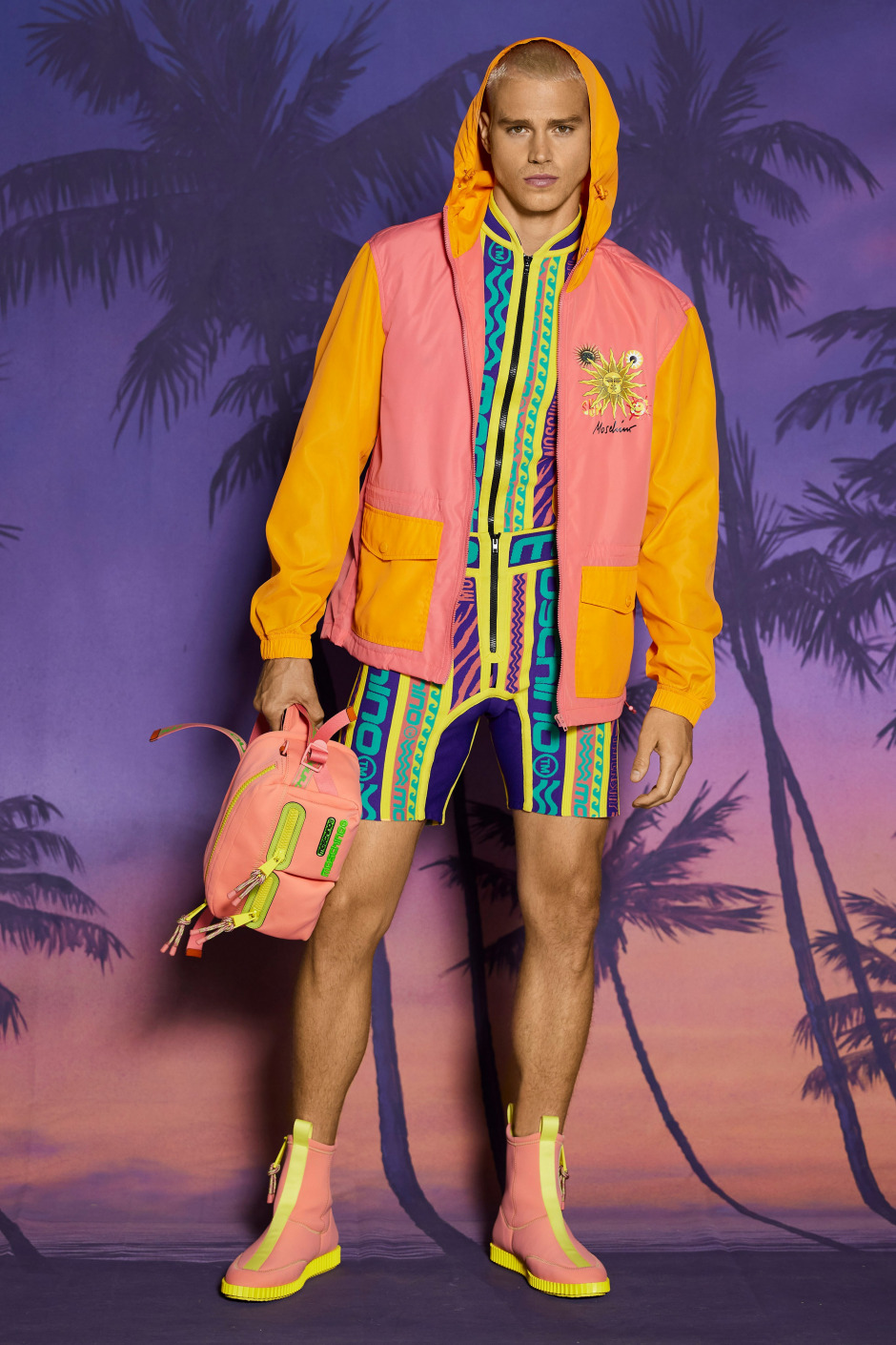 Moschino Resort 2022 Erkek Giyim Koleksiyonu | Beach Body’ler Hazır mı?