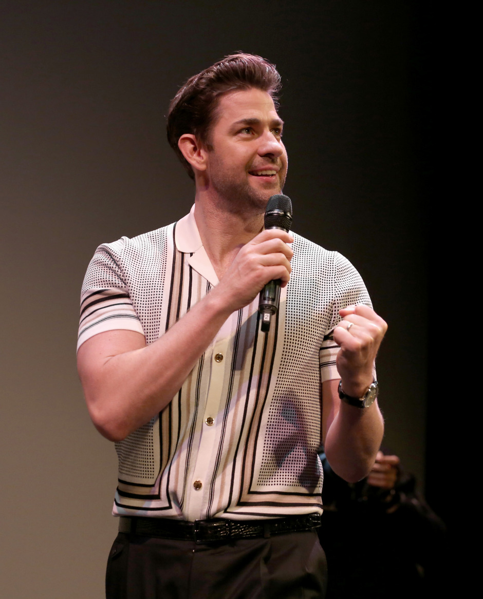 Bir Gömlek Bir Pantolon | John Krasinski Şıklığı