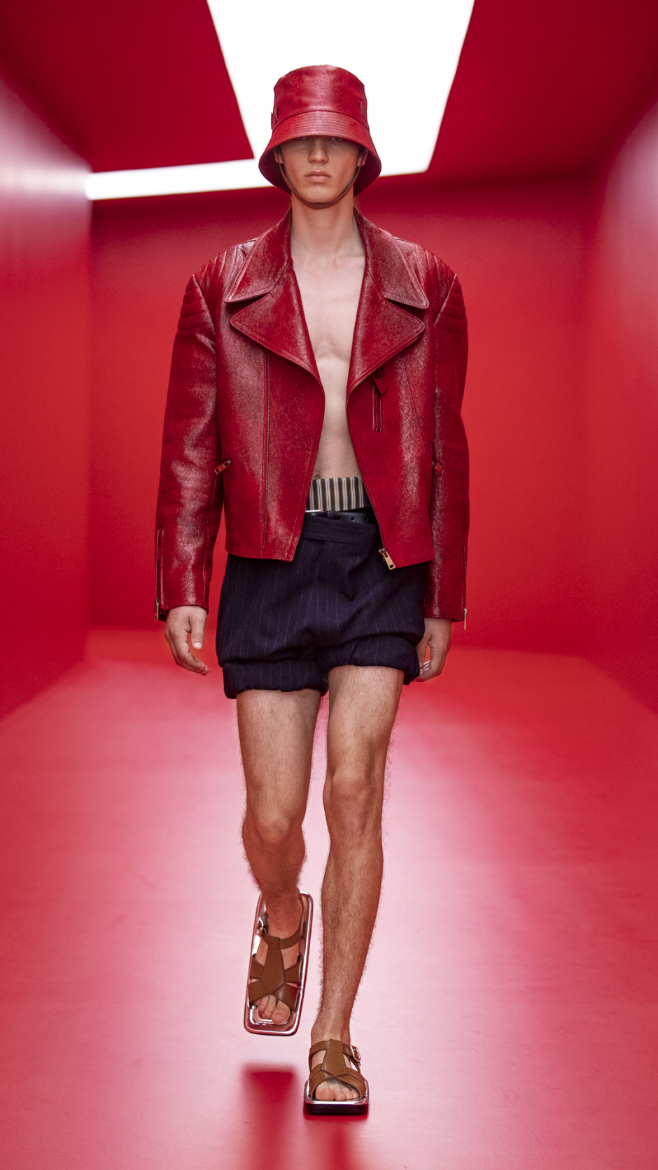 Prada İlkbahar Yaz 2022 Erkek Giyim Koleksiyonu