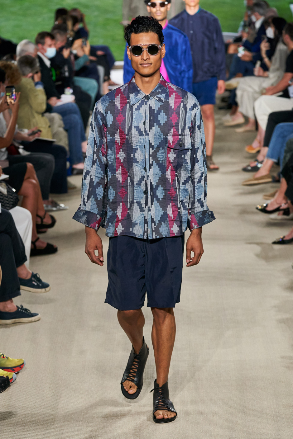 Giorgio Armani İlkbahar / Yaz 2022 Erkek Giyim Koleksiyonu