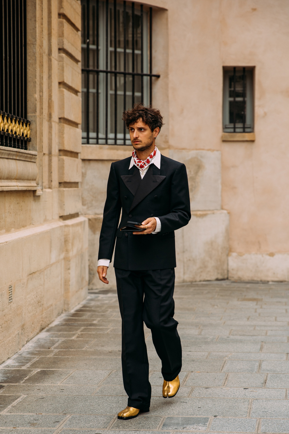 Paris Erkek Moda Haftası İlkbahar/Yaz 2022 Sokak Stili