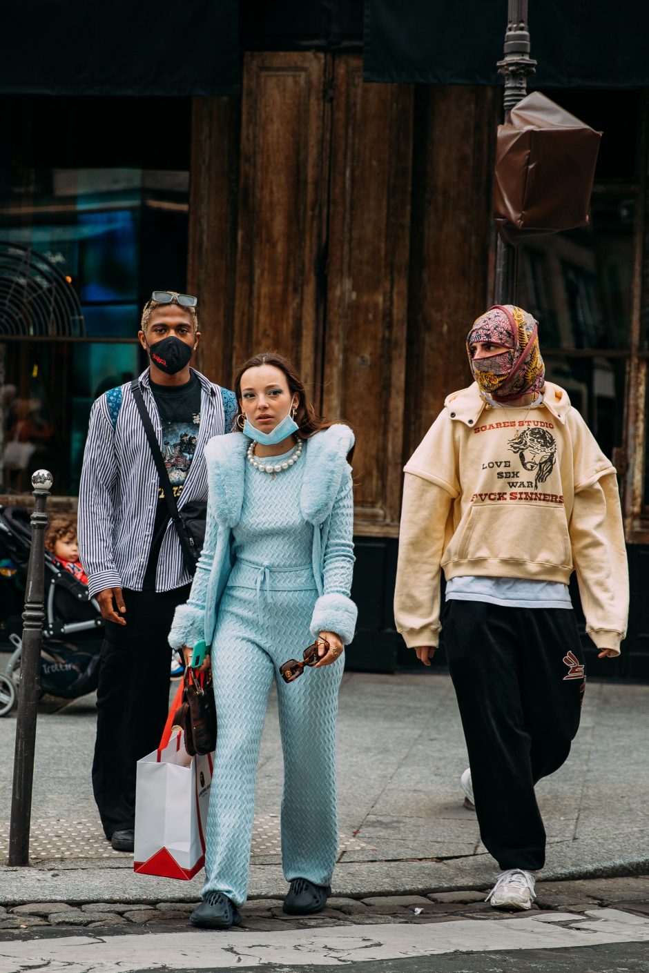 Paris Erkek Moda Haftası İlkbahar/Yaz 2022 Sokak Stili