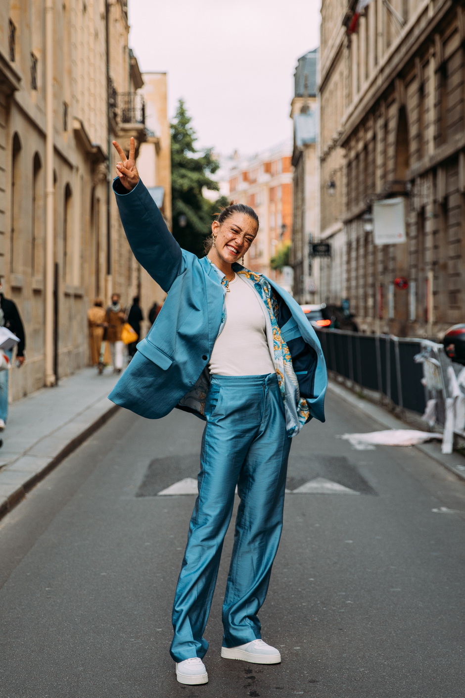 Paris Erkek Moda Haftası İlkbahar/Yaz 2022 Sokak Stili