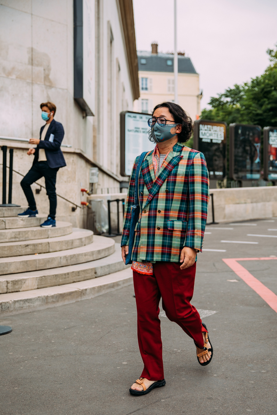 Paris Erkek Moda Haftası İlkbahar/Yaz 2022 Sokak Stili