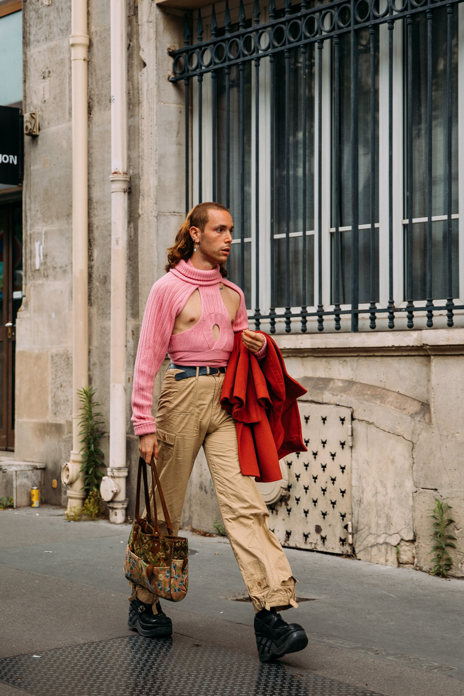 Paris Erkek Moda Haftası İlkbahar/Yaz 2022 Sokak Stili