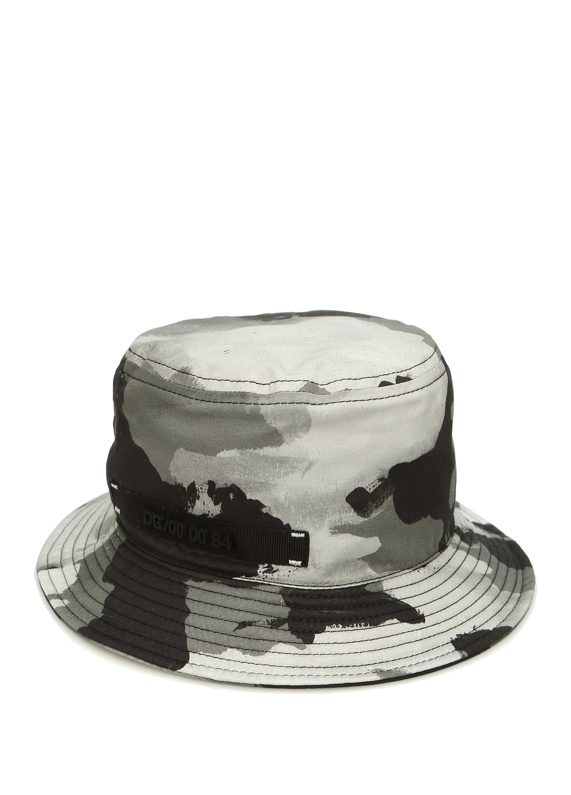 Yaz 2021 Erkek Giyim Trendleri Yaz 2021 Erkek Giyim Trendleri