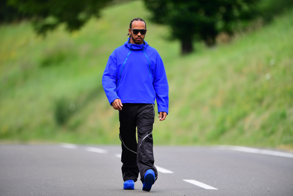 Lewis Hamilton'la Padok Bir Podyuma Dönüşüyor