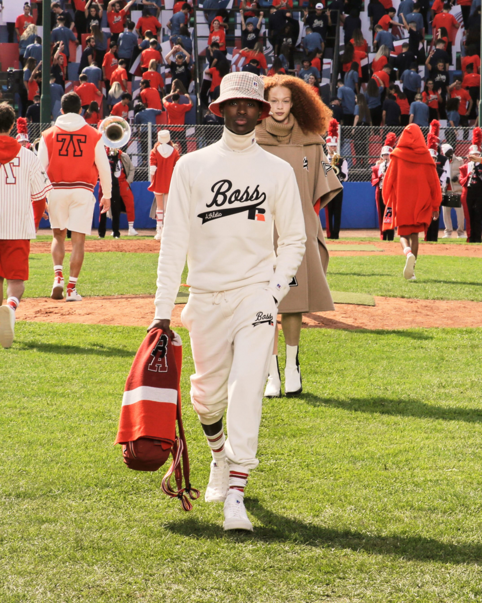 Boss Russell Athletic’le Milano’da Sahaya İndi