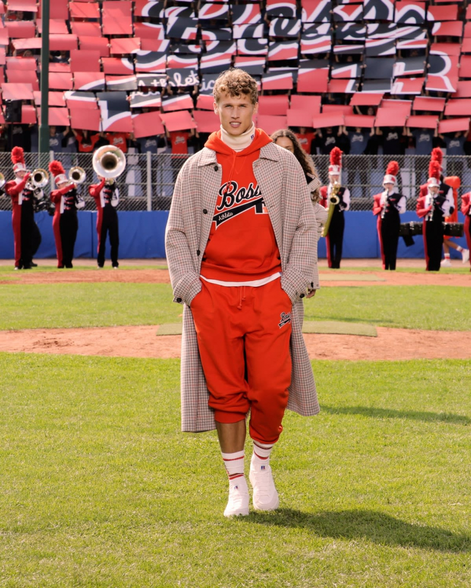 Boss Russell Athletic’le Milano’da Sahaya İndi